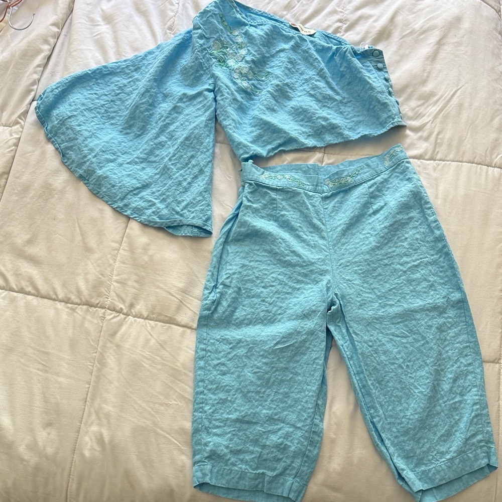 Fanm Mon Light Blue Two-Piece Linen Set - Cropped Top & Pants